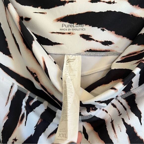 Fabletics PureLuxe Ultra High-Waisted 7/8 Legging - Picture 9 of 11